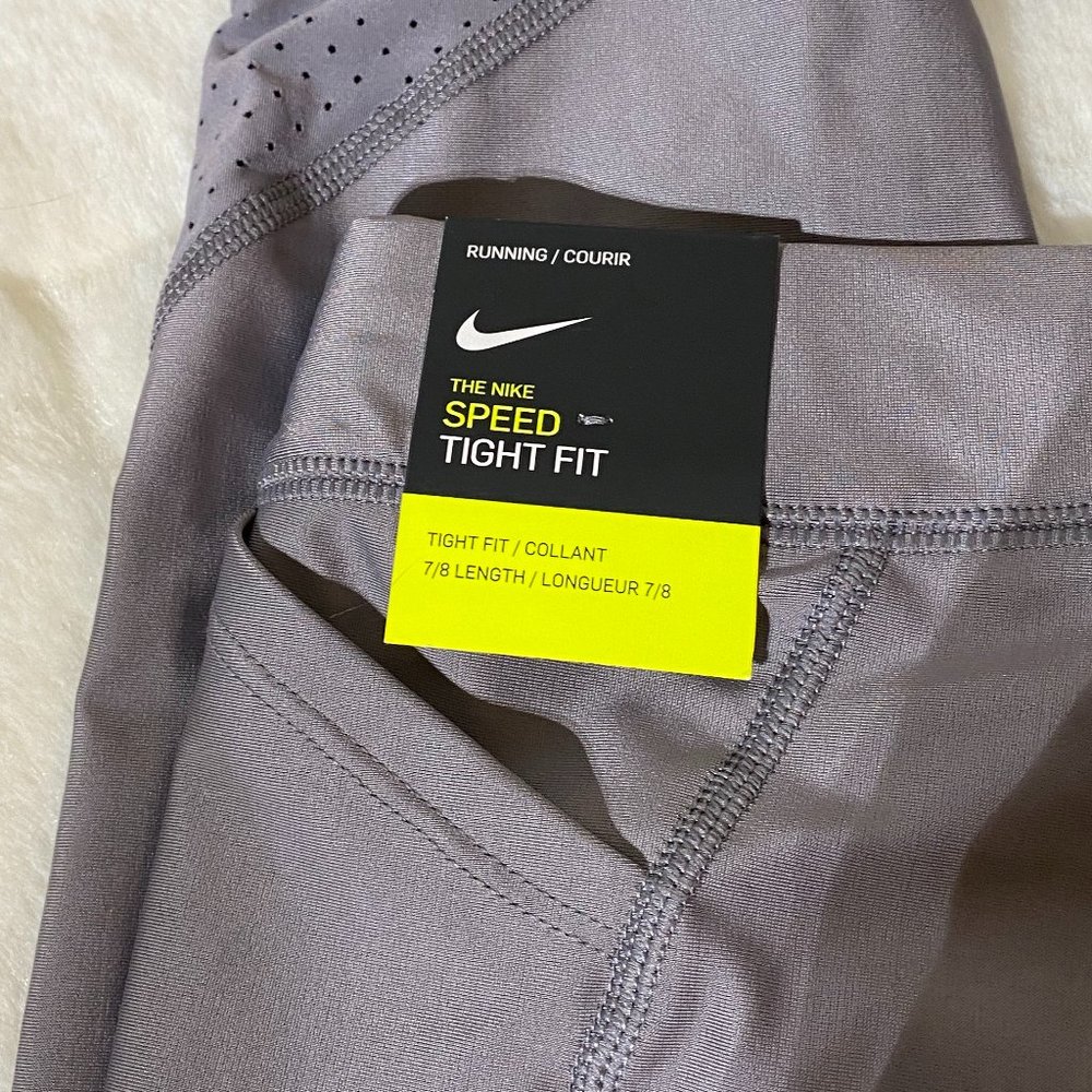 NIKE Running Speed Tight Fit Leggings 7/8 Length Size S Gray